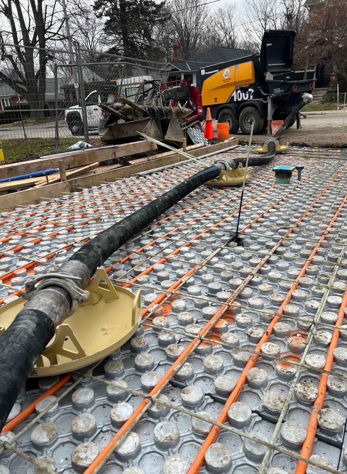 LG Concrete Pumping - Driveways with Heat or Regular Slabs Img02